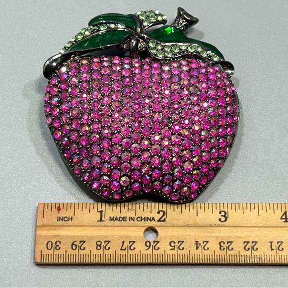 VTG Rare Red Iridescent Rhinestone Prong-Set Apple Belt Buckle With Stem Leaf - Picture 6 of 7